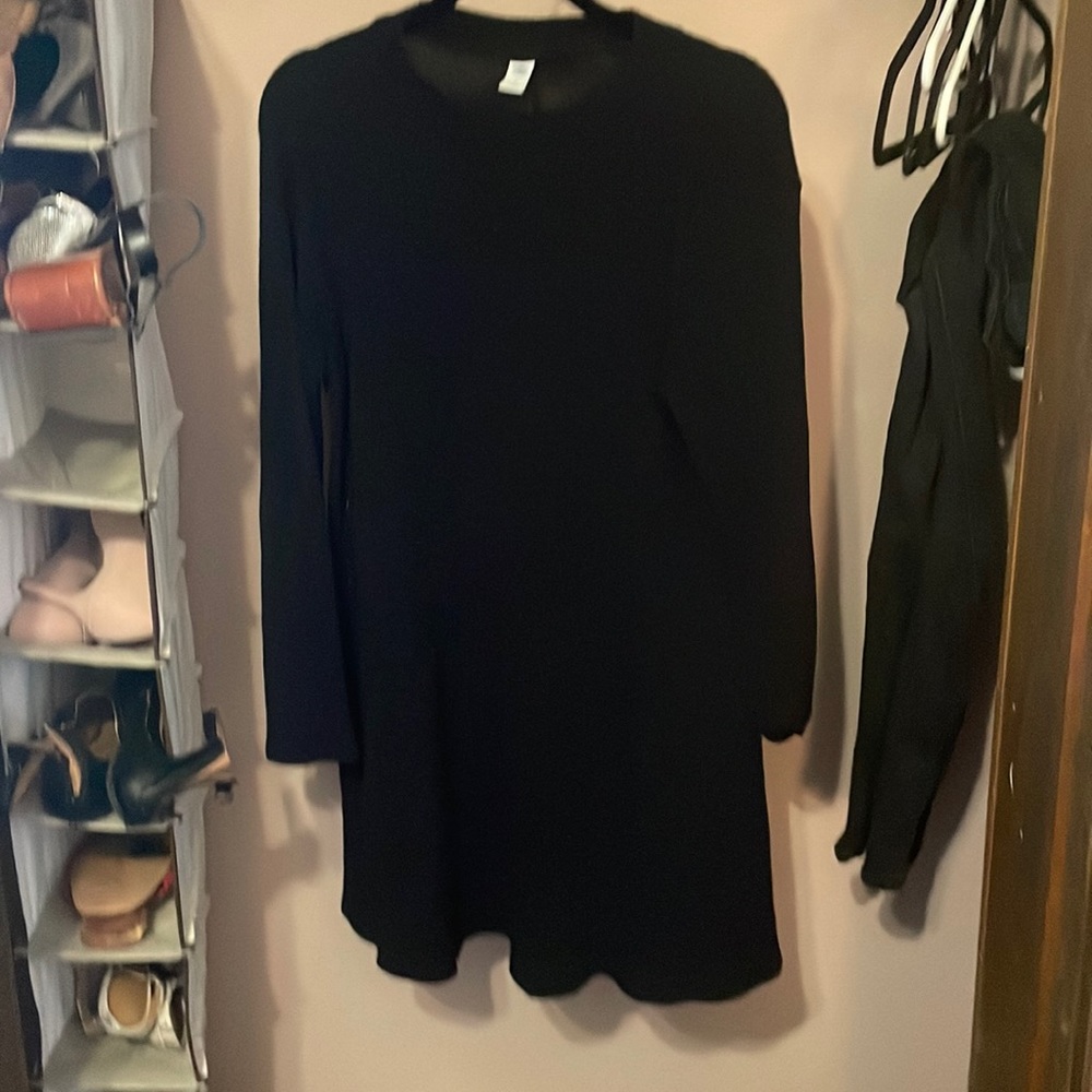 Old Navy black sweater dress like new
